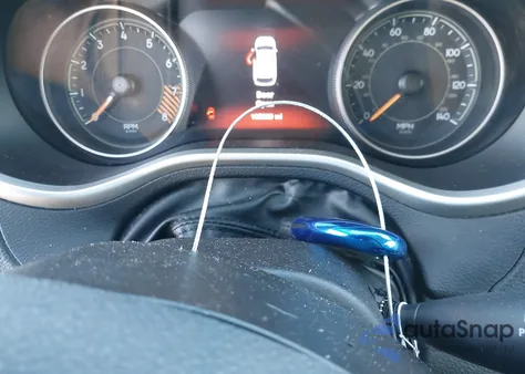 2015 Jeep Cherokee Trailhawk from USA, damaged, VIN 1C4PJMBS7FW740250